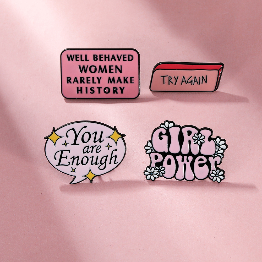 Pink Well Behaved Women Rarely - Jewelry Making History recension och pris