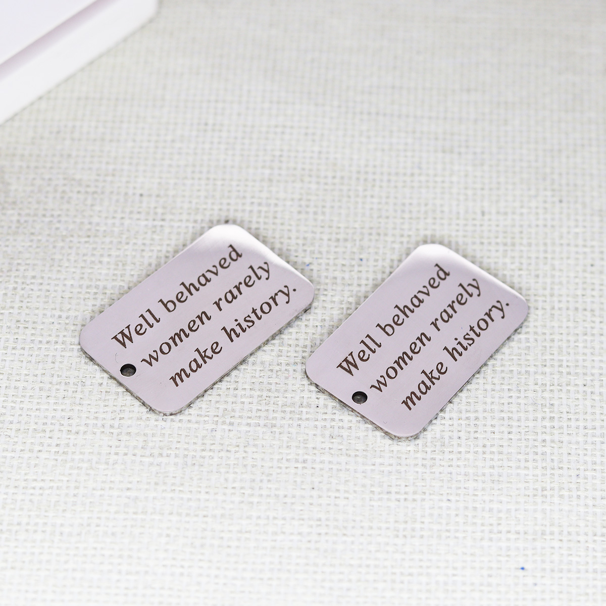 2pcs/Lot Well Behaved Women Ra - Jewelry Making History recension och pris